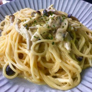 Mix Mushroom Spaghetti in Egg & Cream Sauce
